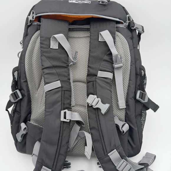 Kurgo G-Train Dog Carrier Backpack- Comfortable Travel Bag for Pets Up to 25 lbs - Picture 10 of 10